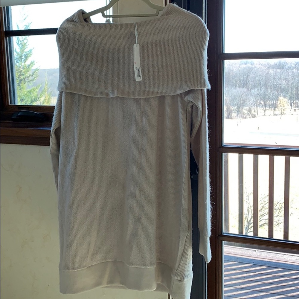 Ingrid and Isabella pregnancy sweater